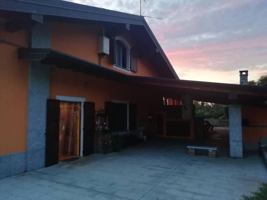 Un Bell Incontro Apartment Borgo Ticino Exterior photo